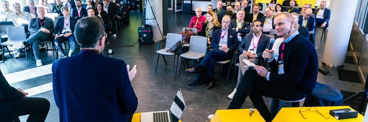 Oliver Viel moderating From Digital Transformation to Mastery, EY Berlin